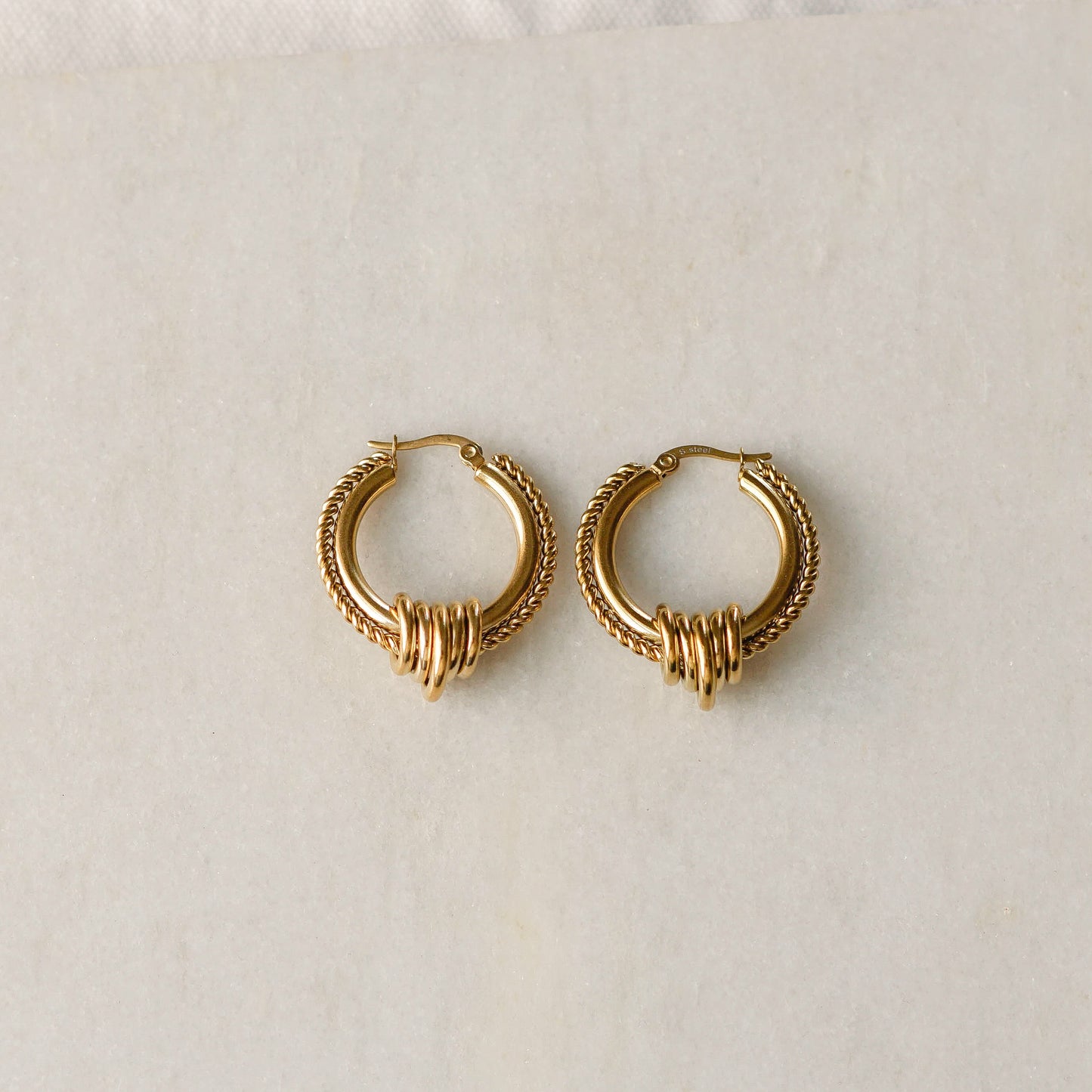 Bella Hoops